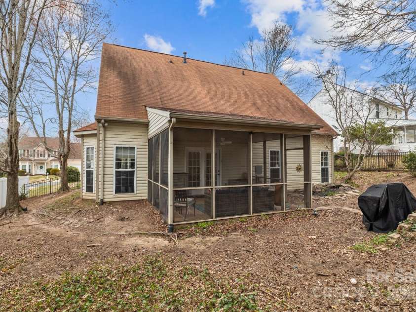 207 Pebble Creek Crossing, Fort Mill, SC 29715.  MLS# CAR4225180, YatesRealty ID 5526. 