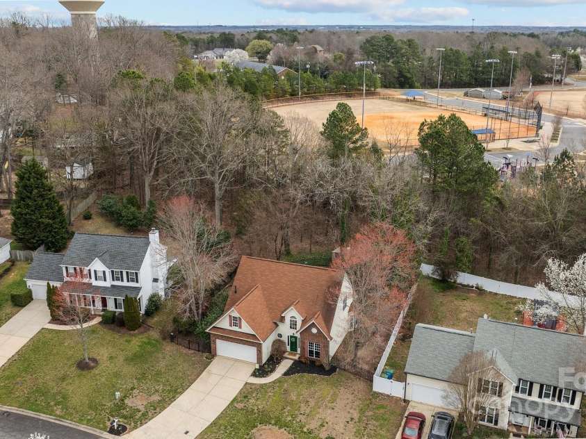 207 Pebble Creek Crossing, Fort Mill, SC 29715.  MLS# CAR4225180, YatesRealty ID 5526. 