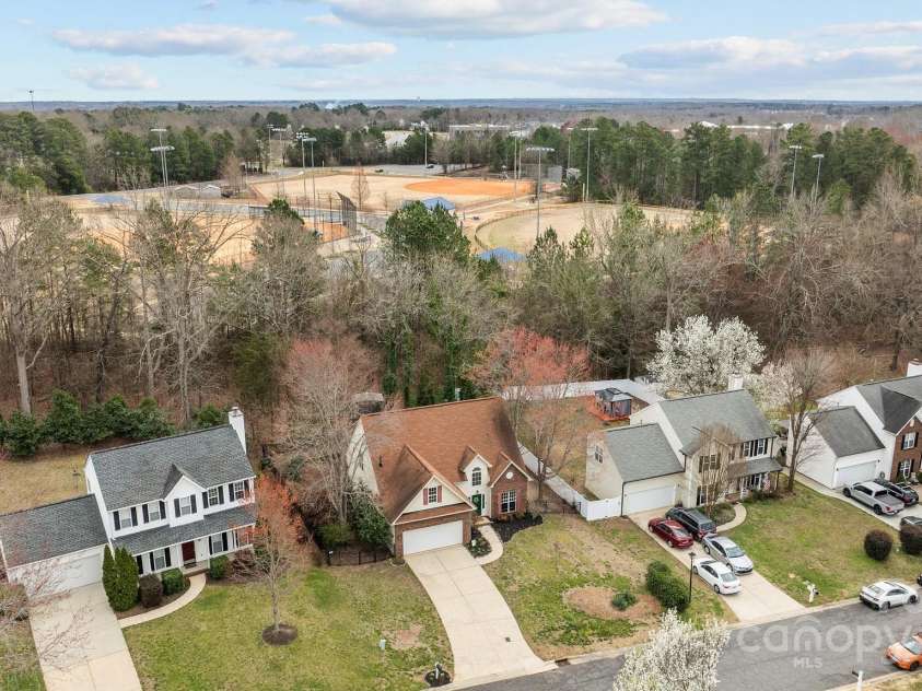 207 Pebble Creek Crossing, Fort Mill, SC 29715.  MLS# CAR4225180, YatesRealty ID 5526. 