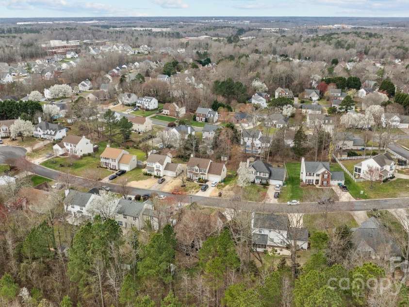 207 Pebble Creek Crossing, Fort Mill, SC 29715.  MLS# CAR4225180, YatesRealty ID 5526. 