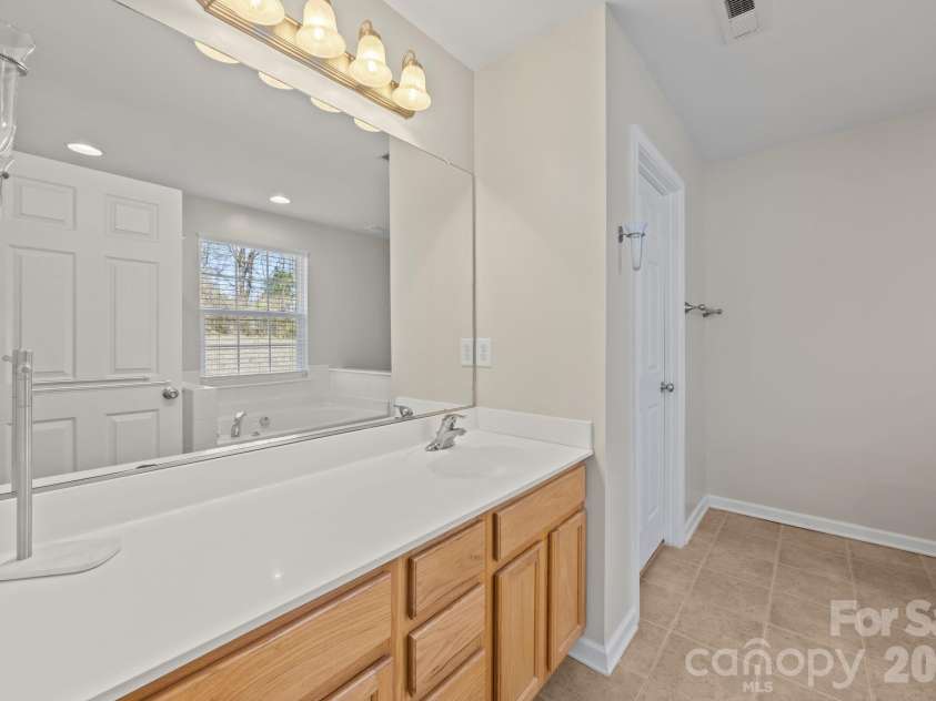 444 Battery Circle, Clover, SC 29710.  MLS# CAR4352674, YatesRealty ID 5526. 