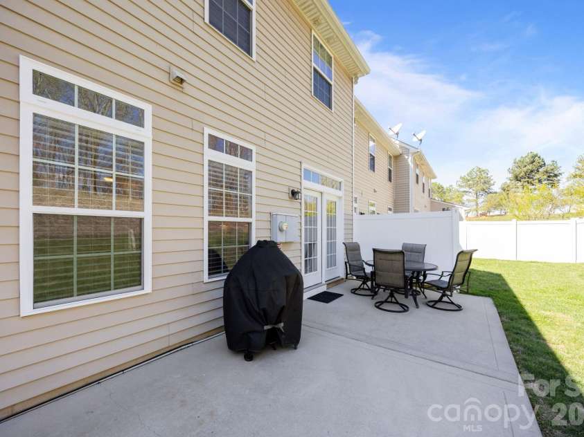 444 Battery Circle, Clover, SC 29710.  MLS# CAR4352674, YatesRealty ID 5526. 