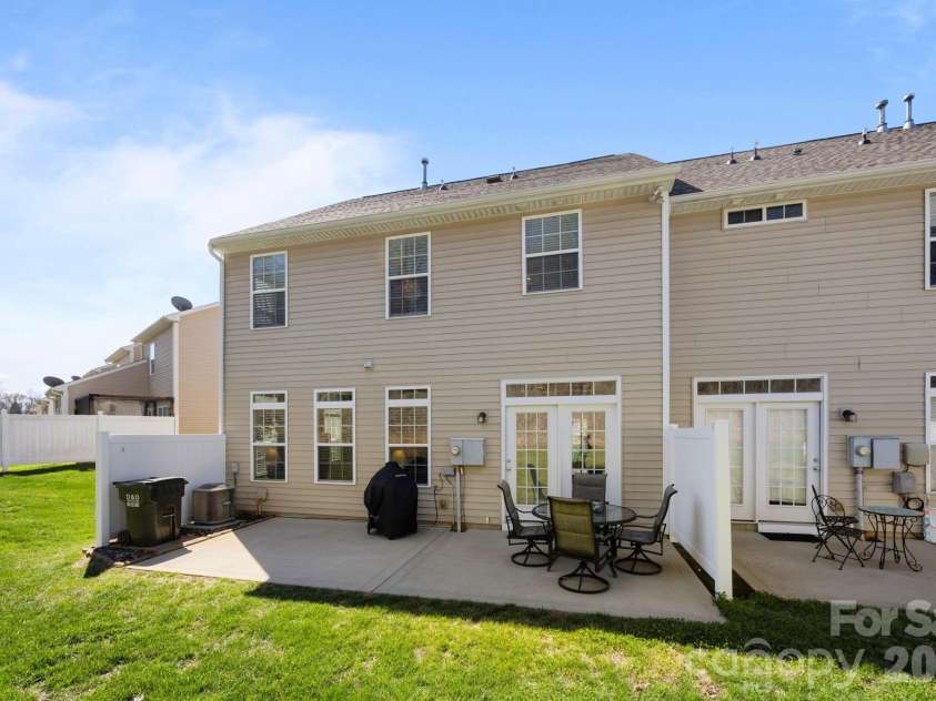 444 Battery Circle, Clover, SC 29710.  MLS# CAR4352674, YatesRealty ID 5526. 