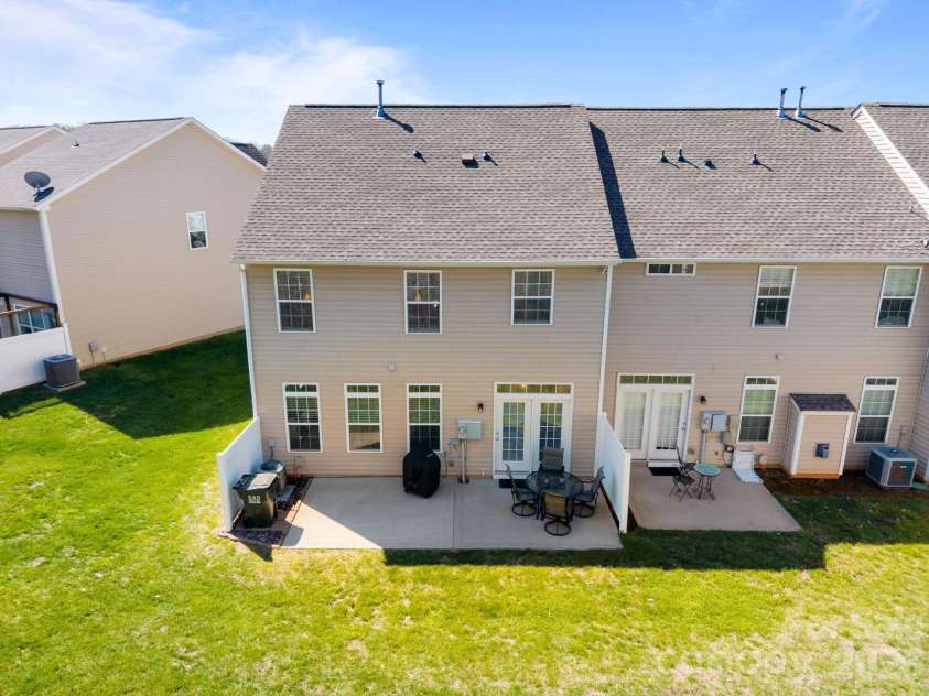 444 Battery Circle, Clover, SC 29710.  MLS# CAR4352674, YatesRealty ID 5526. 