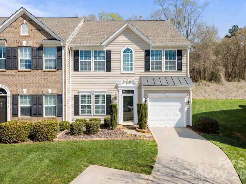 444 Battery Circle, Clover, SC 29710.  MLS# CAR4352674, YatesRealty ID 5526. 