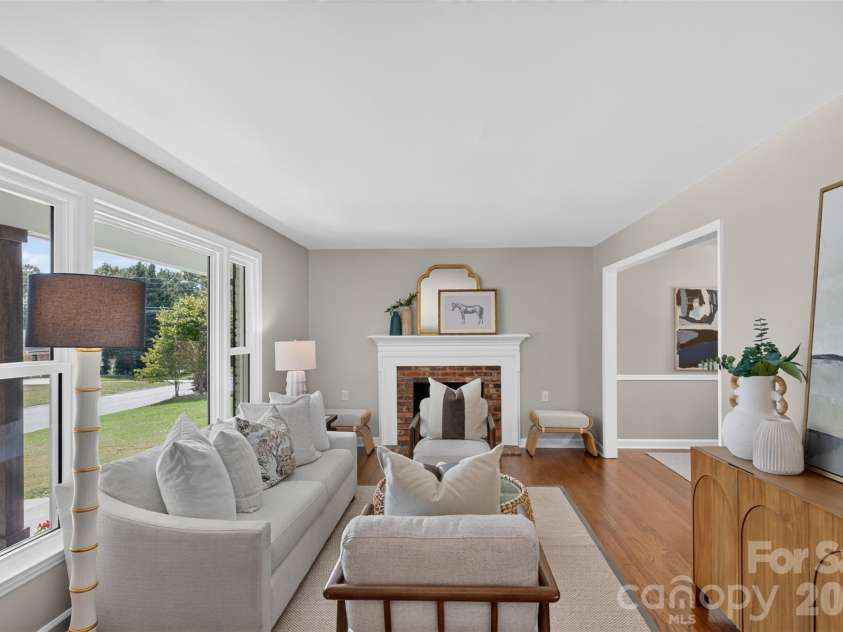 3918 Rhodes Avenue, Charlotte, NC 28210.  MLS# CAR4432255, YatesRealty ID 55263. 