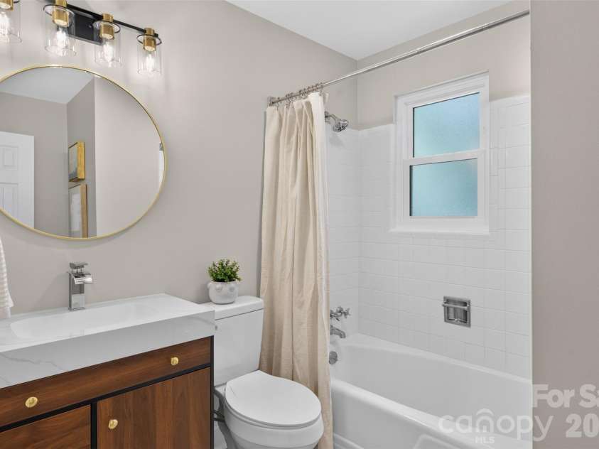 3918 Rhodes Avenue, Charlotte, NC 28210.  MLS# CAR4432255, YatesRealty ID 55263. 