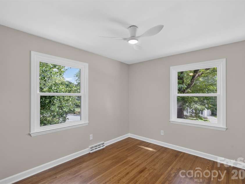 3918 Rhodes Avenue, Charlotte, NC 28210.  MLS# CAR4432255, YatesRealty ID 55263. 
