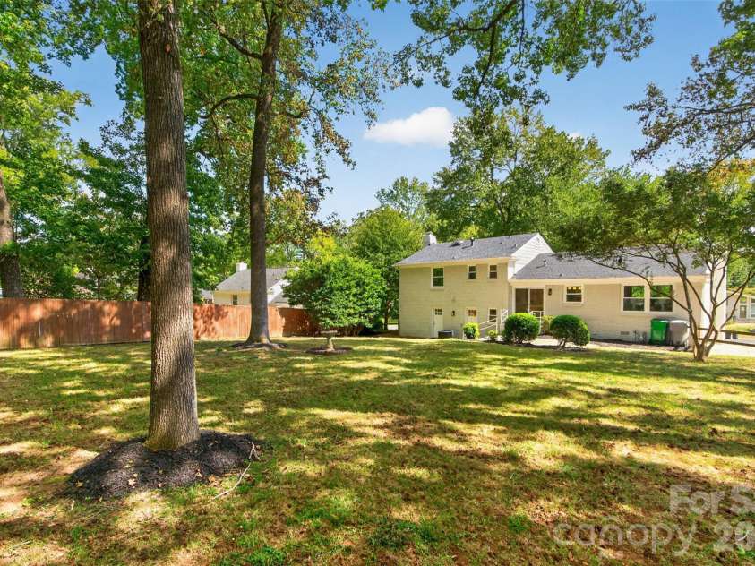 3918 Rhodes Avenue, Charlotte, NC 28210.  MLS# CAR4432255, YatesRealty ID 55263. 