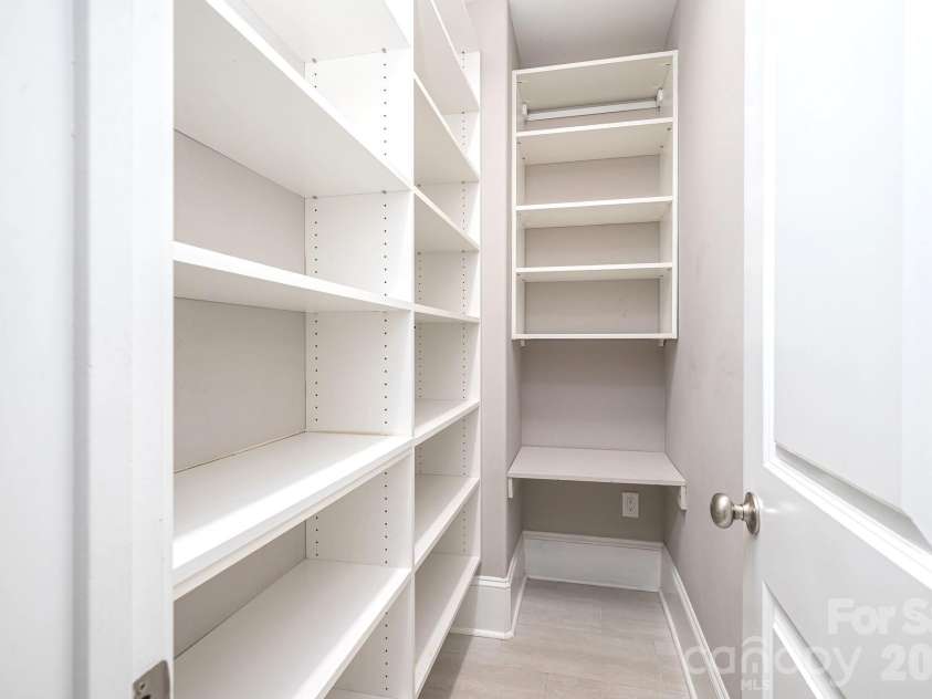 5109 Watermead Lane, Belmont, NC 28012.  MLS# CAR4431359, YatesRealty ID 55264. 