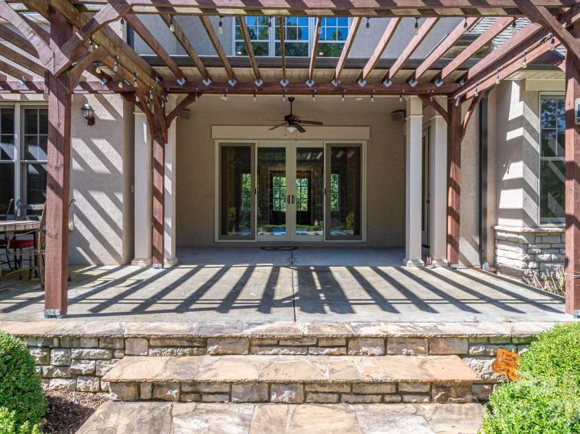 5109 Watermead Lane, Belmont, NC 28012.  MLS# CAR4431359, YatesRealty ID 55264. 