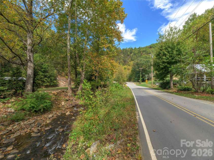 589 Little East Fork Road, Canton, NC 28716.  MLS# CAR4432459, YatesRealty ID 55265. 