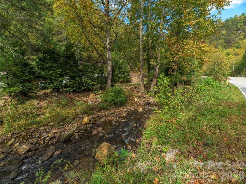 589 Little East Fork Road, Canton, NC 28716.  MLS# CAR4432459, YatesRealty ID 55265. 