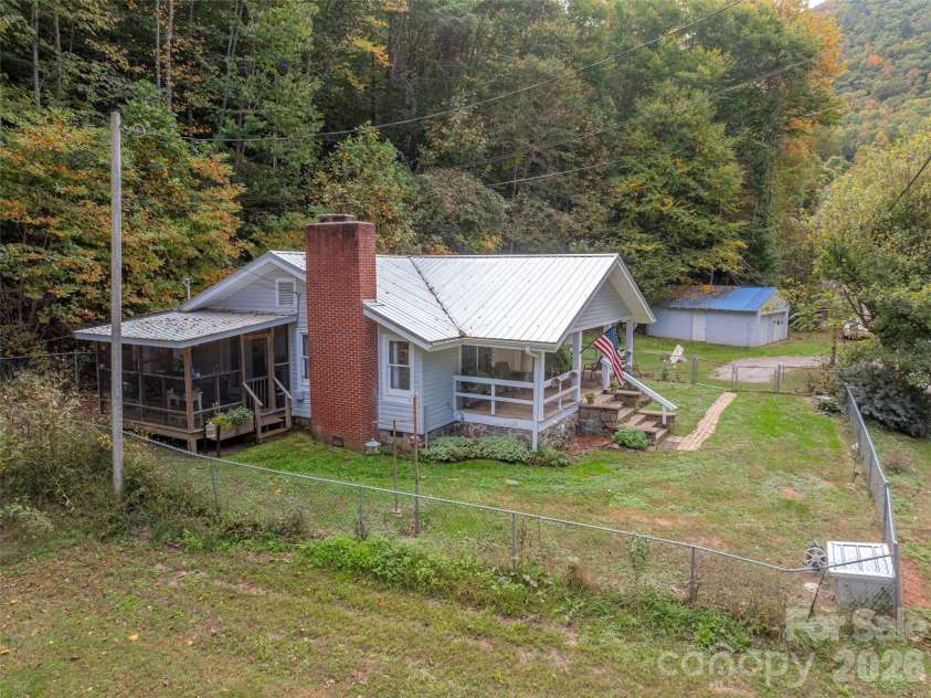 589 Little East Fork Road, Canton, NC 28716.  MLS# CAR4432459, YatesRealty ID 55265. 