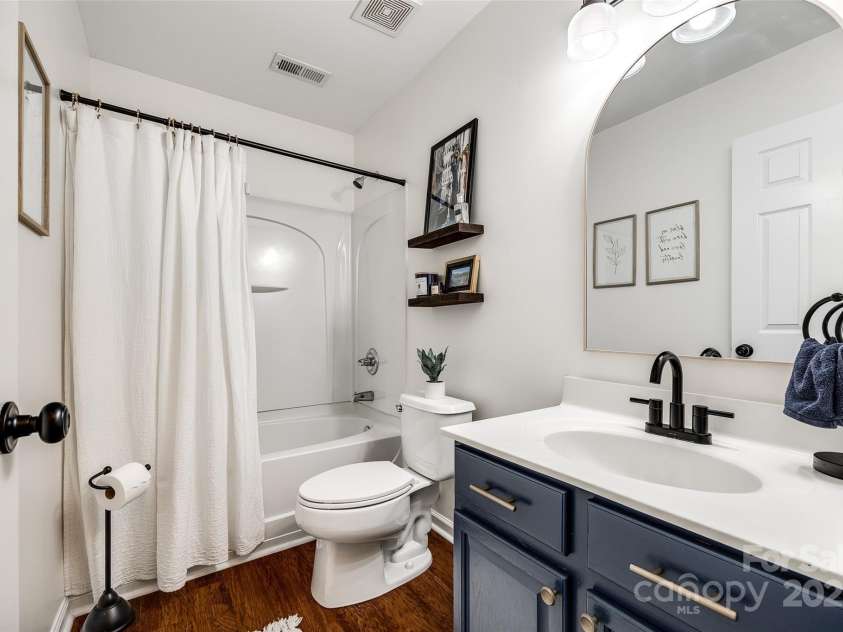 269 Loch Stone Street, Fort Mill, SC 29715.  MLS# CAR4237075, YatesRealty ID 5527. 