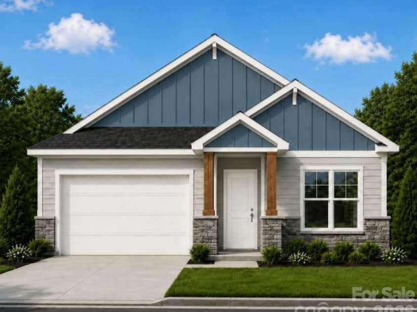 2974 24th Street Street, Hickory, NC 28601.  MLS# CAR4431997, YatesRealty ID 55275. 