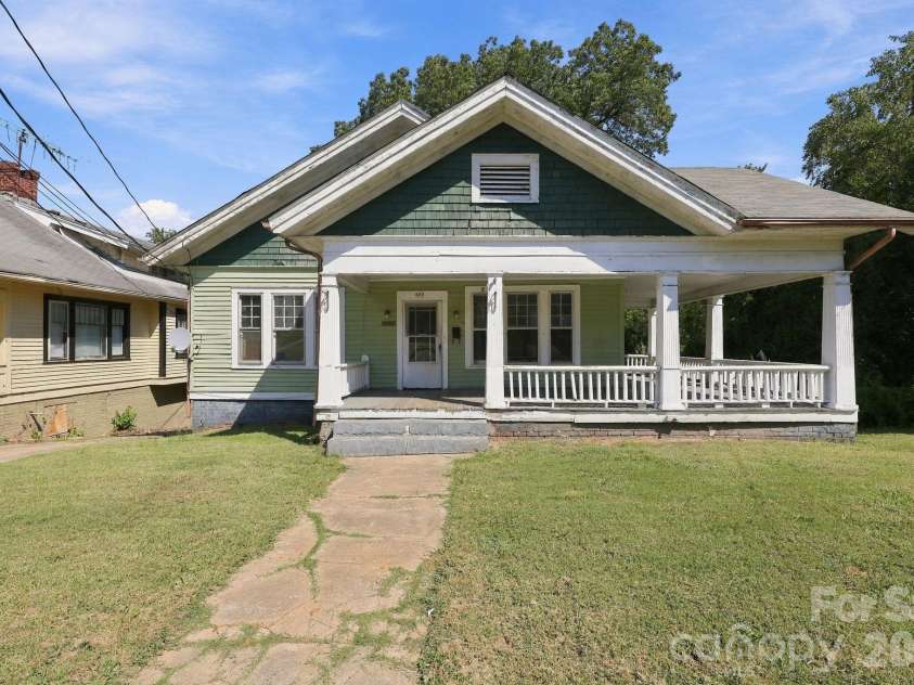622 Council Street, Salisbury, NC 28144.  MLS# CAR4432485, YatesRealty ID 55277. 