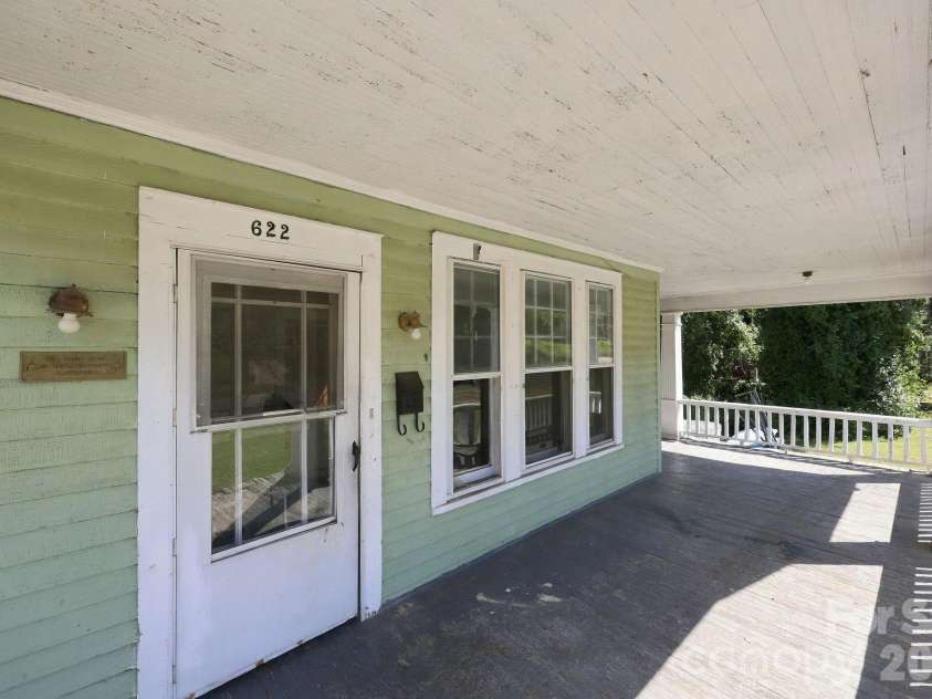 622 Council Street, Salisbury, NC 28144.  MLS# CAR4432485, YatesRealty ID 55277. 