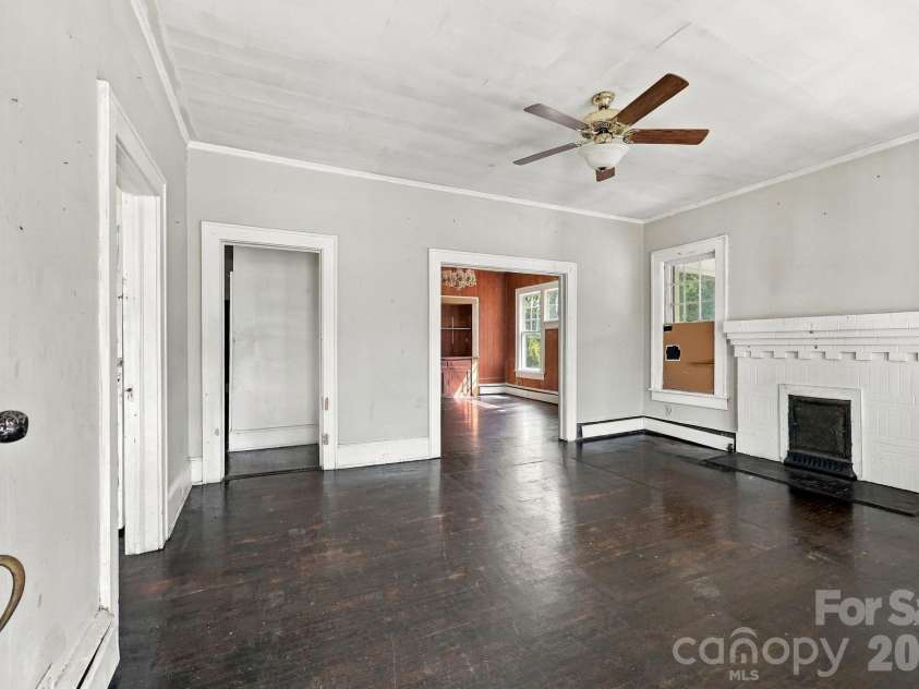 622 Council Street, Salisbury, NC 28144.  MLS# CAR4432485, YatesRealty ID 55277. 