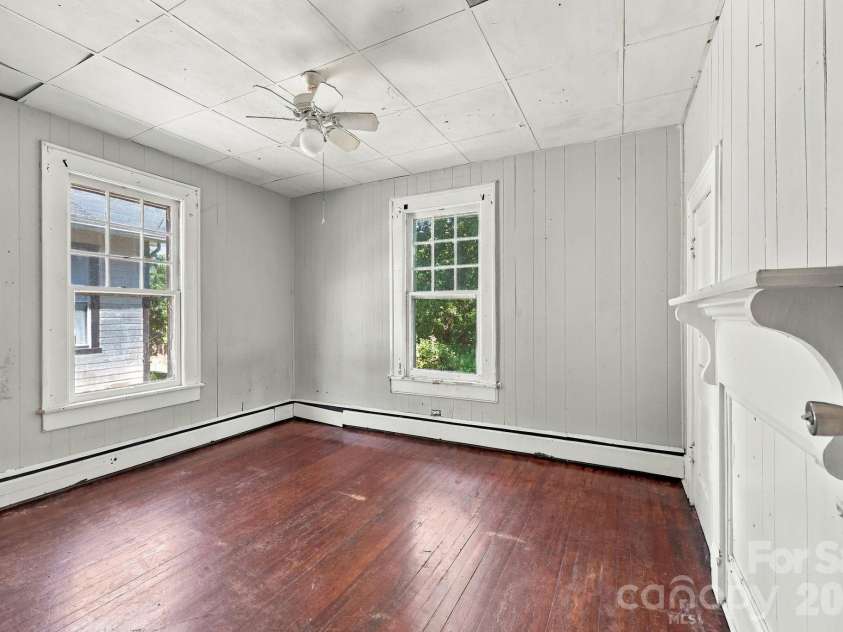 622 Council Street, Salisbury, NC 28144.  MLS# CAR4432485, YatesRealty ID 55277. 