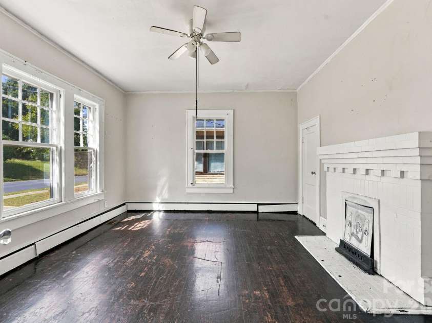 622 Council Street, Salisbury, NC 28144.  MLS# CAR4432485, YatesRealty ID 55277. 