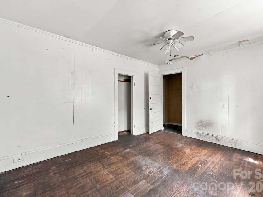 622 Council Street, Salisbury, NC 28144.  MLS# CAR4432485, YatesRealty ID 55277. 