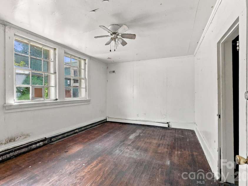 622 Council Street, Salisbury, NC 28144.  MLS# CAR4432485, YatesRealty ID 55277. 