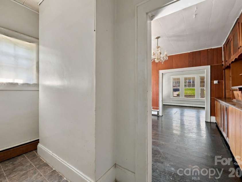 622 Council Street, Salisbury, NC 28144.  MLS# CAR4432485, YatesRealty ID 55277. 