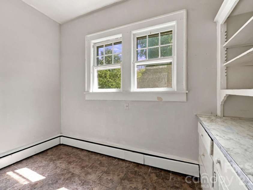 622 Council Street, Salisbury, NC 28144.  MLS# CAR4432485, YatesRealty ID 55277. 