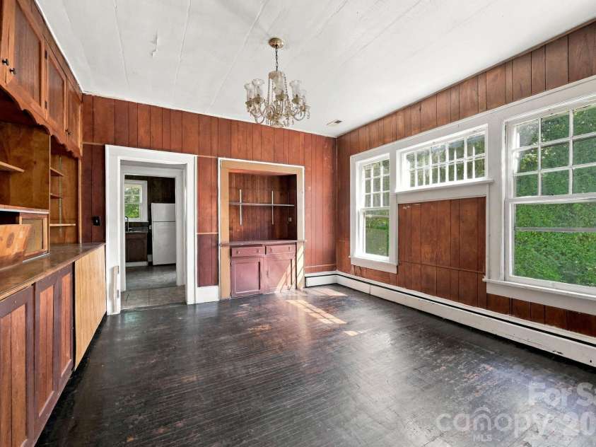 622 Council Street, Salisbury, NC 28144.  MLS# CAR4432485, YatesRealty ID 55277. 