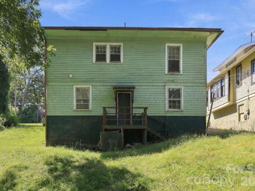 622 Council Street, Salisbury, NC 28144.  MLS# CAR4432485, YatesRealty ID 55277. 