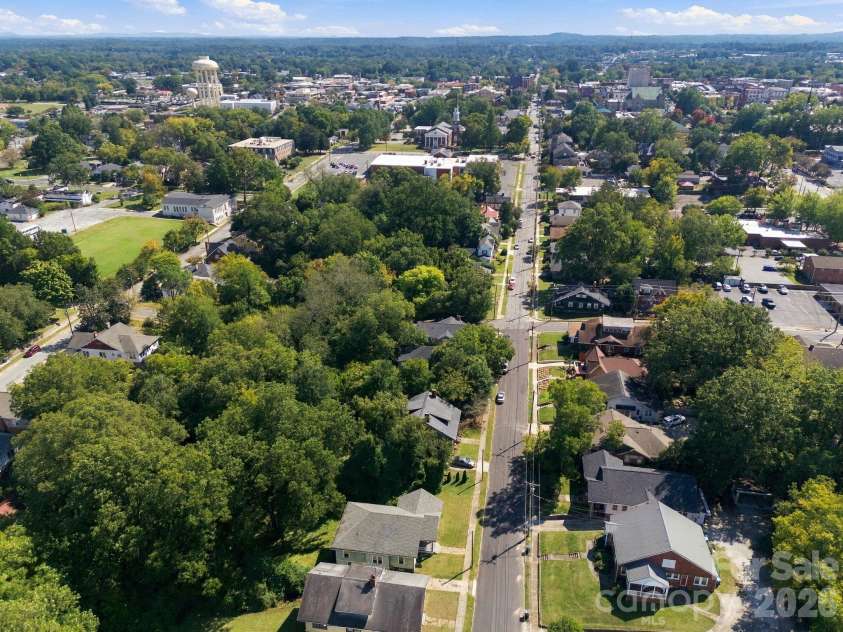 622 Council Street, Salisbury, NC 28144.  MLS# CAR4432485, YatesRealty ID 55277. 