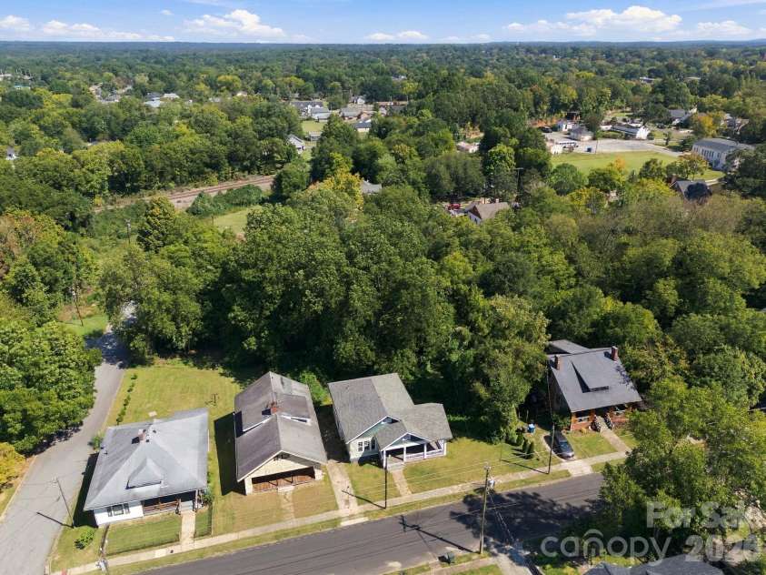 622 Council Street, Salisbury, NC 28144.  MLS# CAR4432485, YatesRealty ID 55277. 