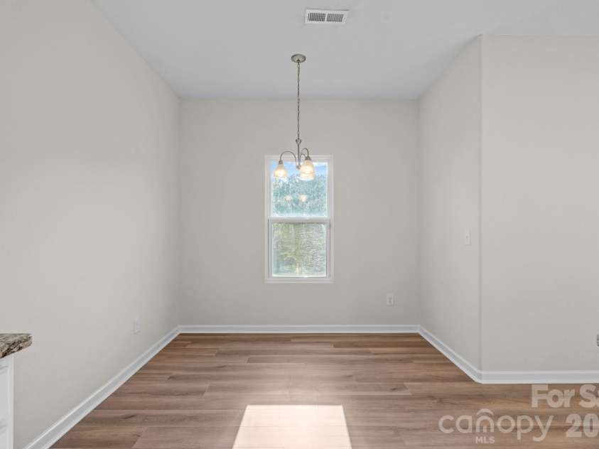 6215 Paw Village Road, Charlotte, NC 28214.  MLS# CAR4432466, YatesRealty ID 55279. Breakfast nook