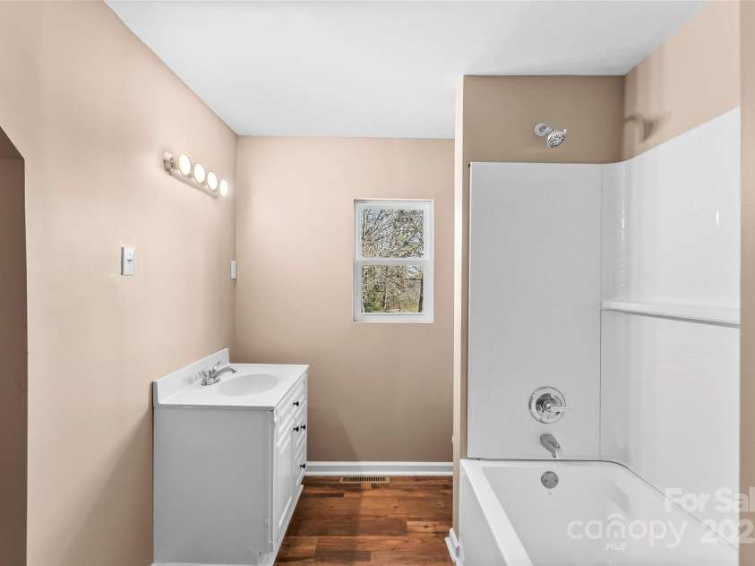 3100 NC Hwy 18 Highway, Vale, NC 28168.  MLS# CAR4208975, YatesRealty ID 5528. Primary Bath