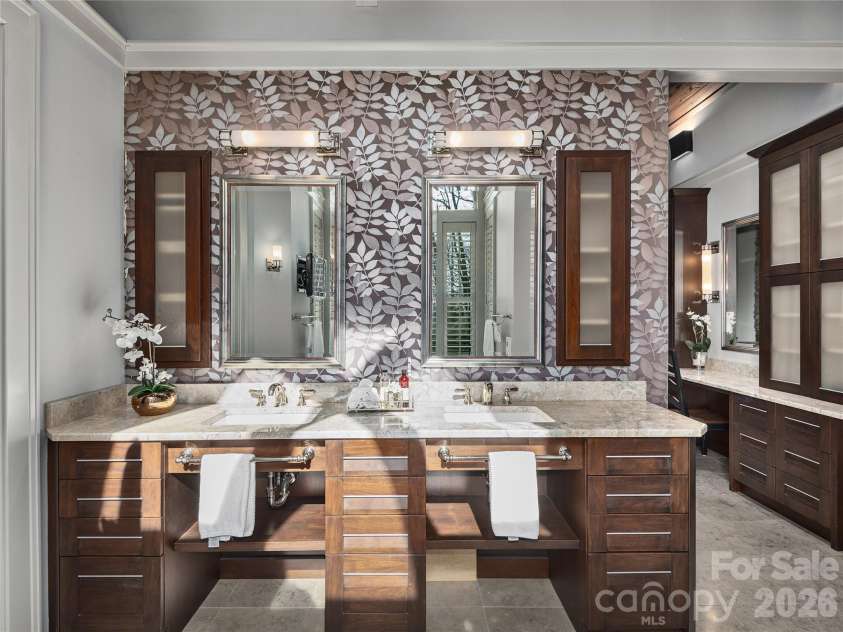 434 Coopers Hawk Drive, Asheville, NC 28803.  MLS# CAR4352504, YatesRealty ID 5528. 