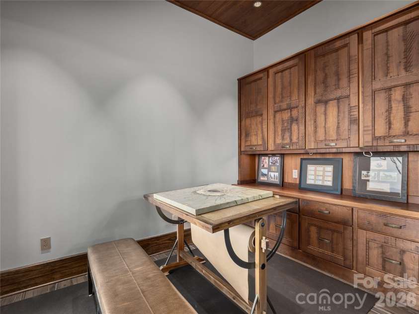 434 Coopers Hawk Drive, Asheville, NC 28803.  MLS# CAR4352504, YatesRealty ID 5528. 
