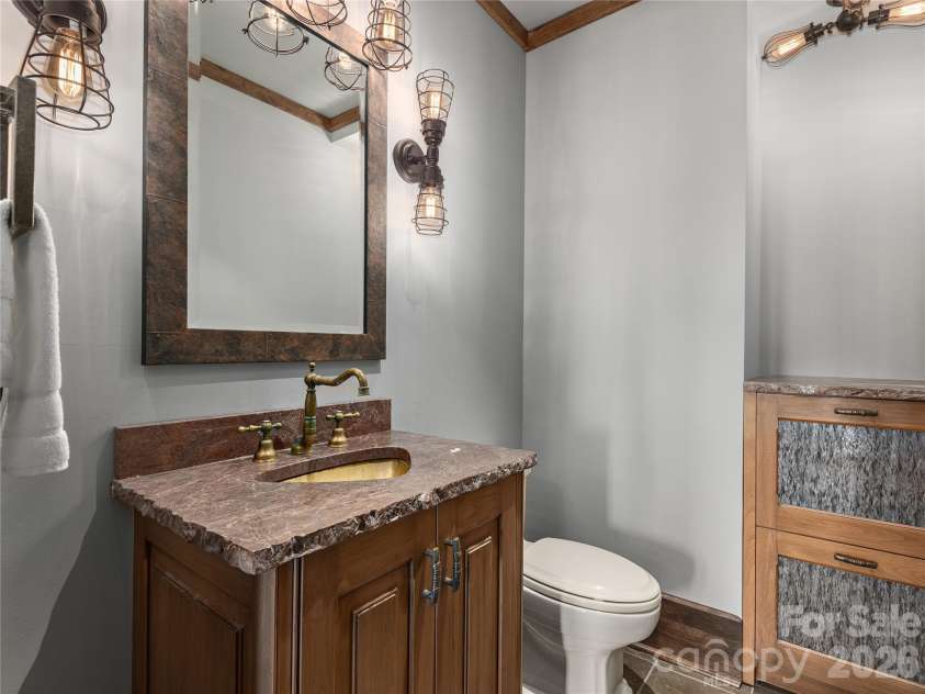 434 Coopers Hawk Drive, Asheville, NC 28803.  MLS# CAR4352504, YatesRealty ID 5528. 