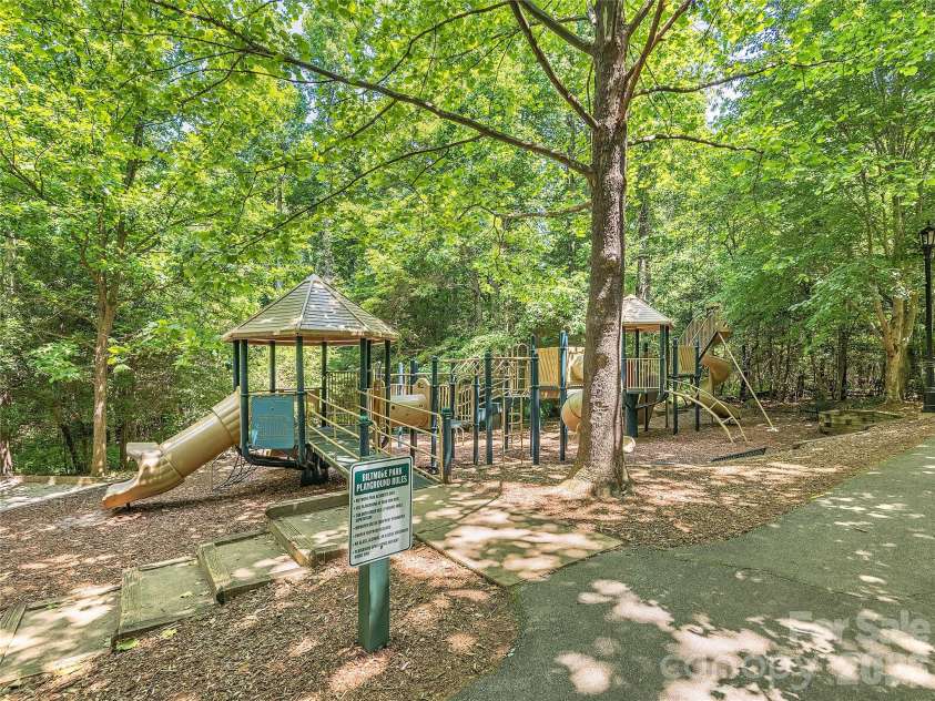 434 Coopers Hawk Drive, Asheville, NC 28803.  MLS# CAR4352504, YatesRealty ID 5528. 