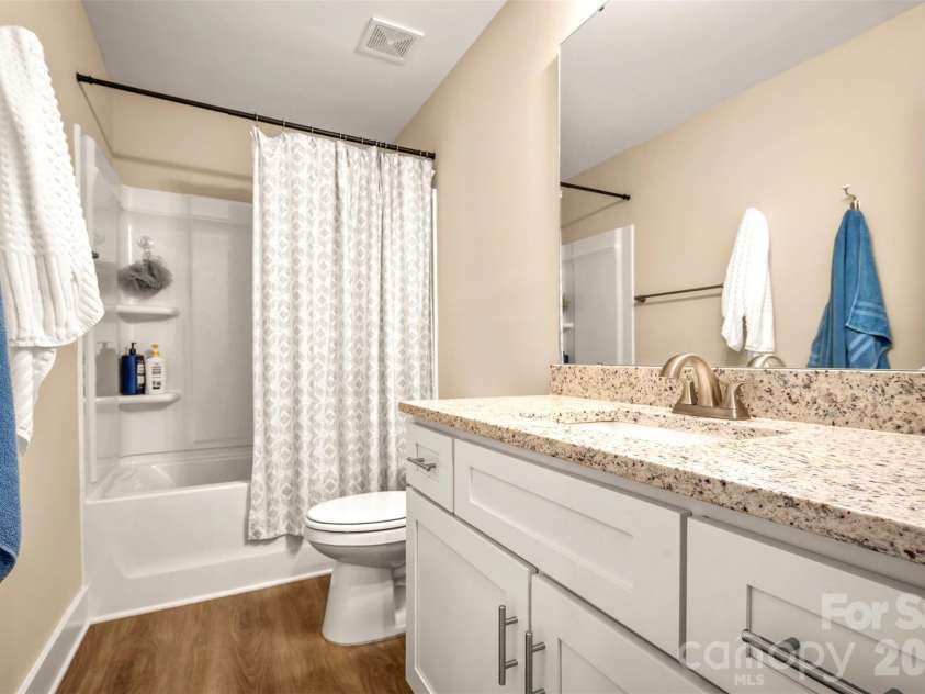 109 Orchard Street, Forest City, NC 28043.  MLS# CAR4431289, YatesRealty ID 55280. Bathroom