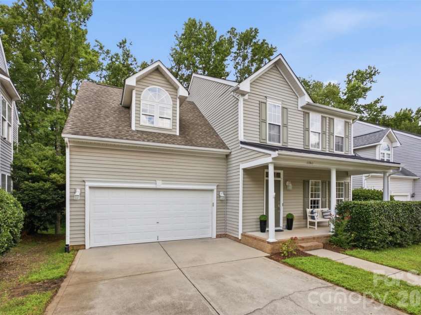 11911 Royal Castle Court, Charlotte, NC 28277.  MLS# CAR4408967, YatesRealty ID 55281. 