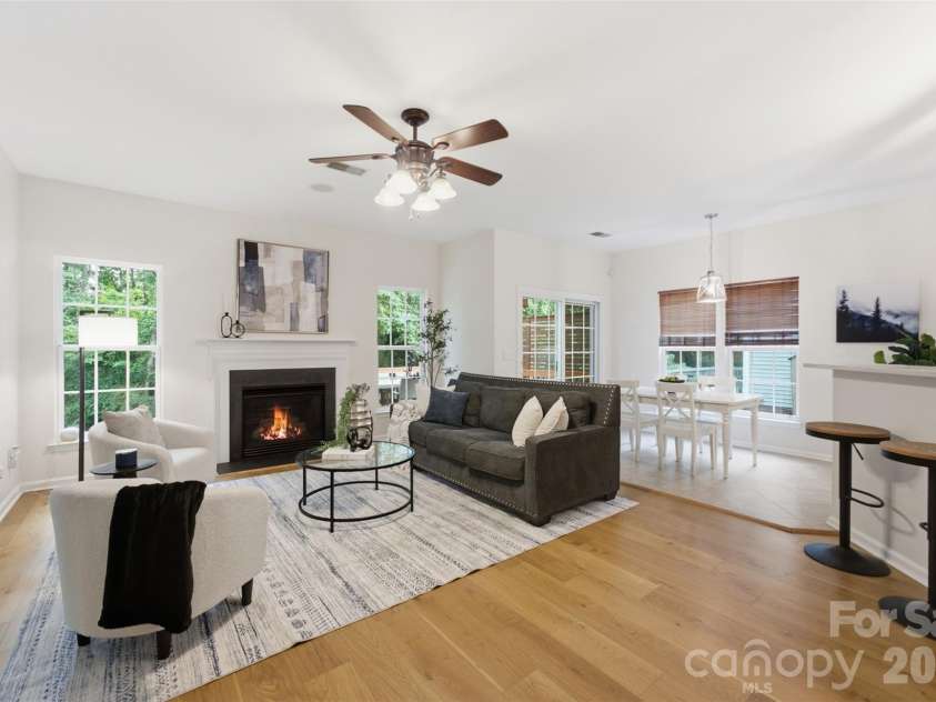 11911 Royal Castle Court, Charlotte, NC 28277.  MLS# CAR4408967, YatesRealty ID 55281. 