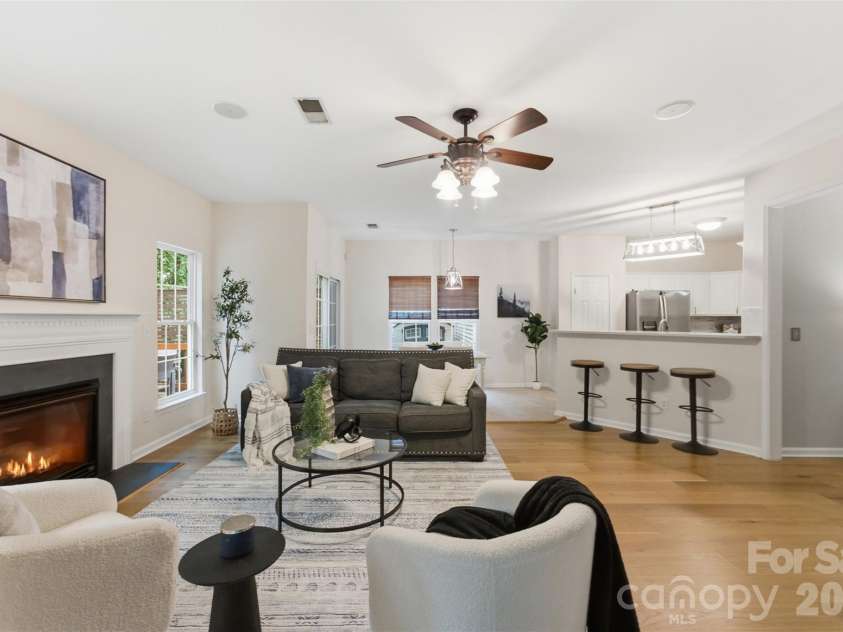 11911 Royal Castle Court, Charlotte, NC 28277.  MLS# CAR4408967, YatesRealty ID 55281. 