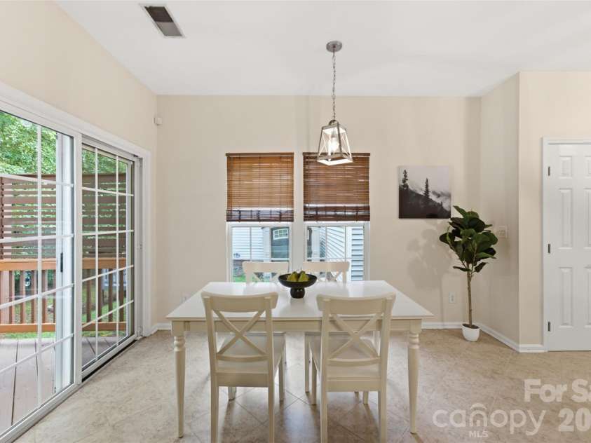 11911 Royal Castle Court, Charlotte, NC 28277.  MLS# CAR4408967, YatesRealty ID 55281. 