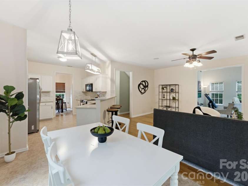 11911 Royal Castle Court, Charlotte, NC 28277.  MLS# CAR4408967, YatesRealty ID 55281. 
