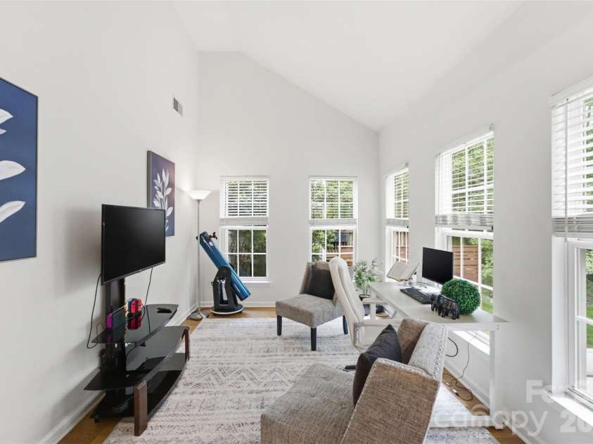11911 Royal Castle Court, Charlotte, NC 28277.  MLS# CAR4408967, YatesRealty ID 55281. 