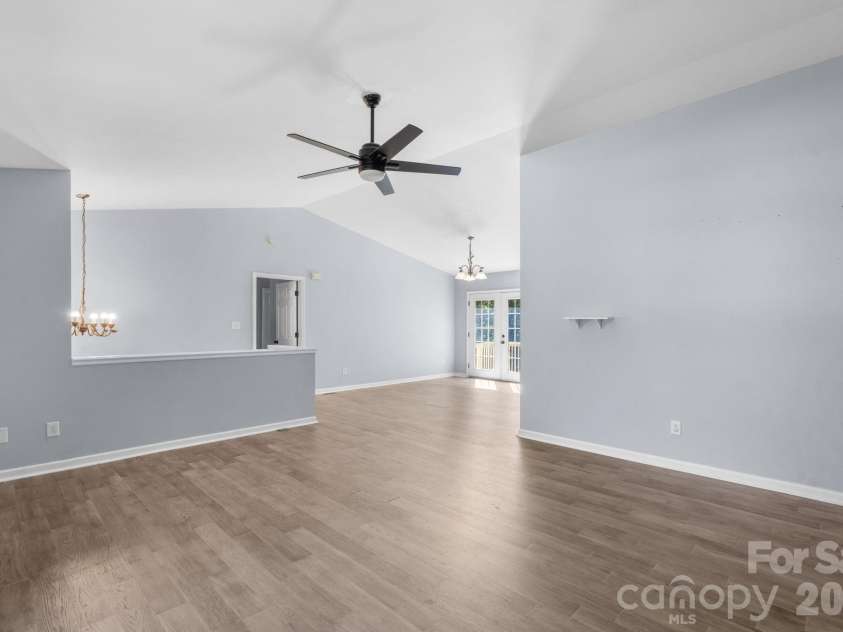 3261 Washington Way, Hudson, NC 28638.  MLS# CAR4432336, YatesRealty ID 55287. 