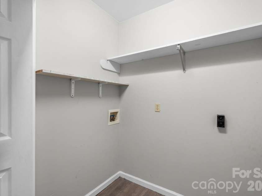 3261 Washington Way, Hudson, NC 28638.  MLS# CAR4432336, YatesRealty ID 55287. 