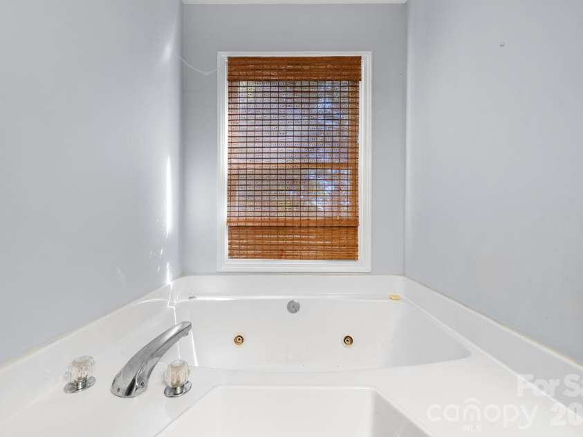 3261 Washington Way, Hudson, NC 28638.  MLS# CAR4432336, YatesRealty ID 55287. 