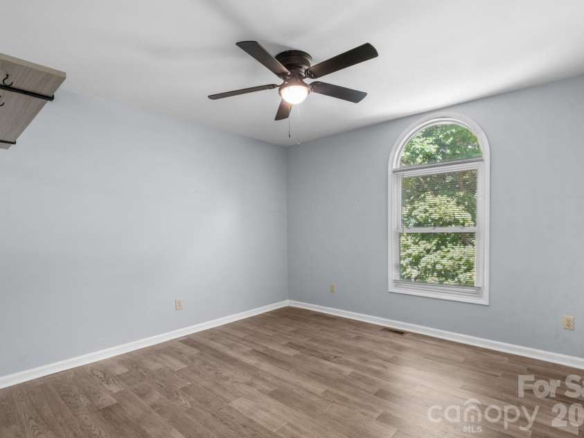 3261 Washington Way, Hudson, NC 28638.  MLS# CAR4432336, YatesRealty ID 55287. 